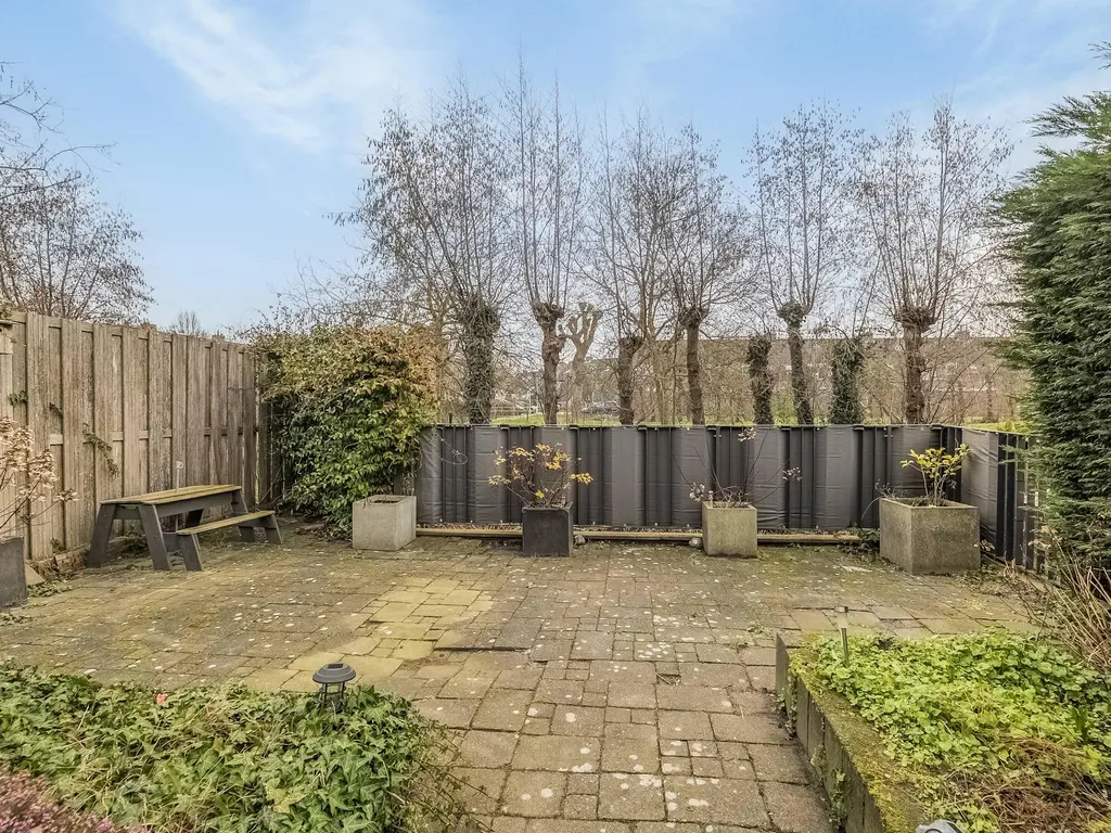 Kamperfoelie 19, POORTUGAAL