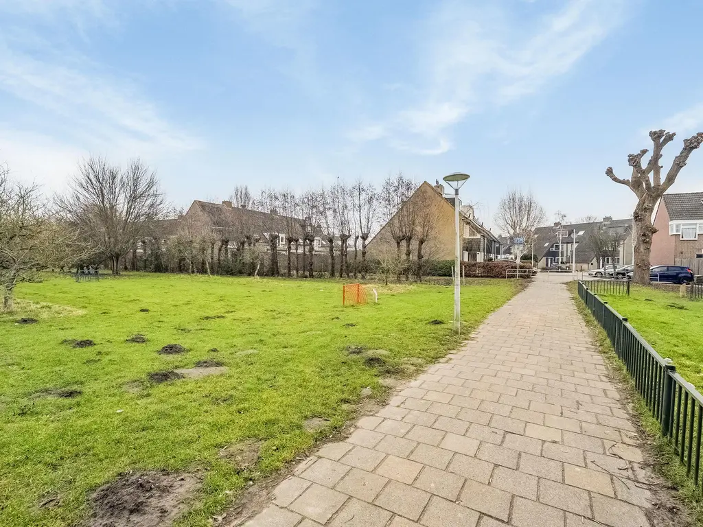 Kamperfoelie 19, POORTUGAAL