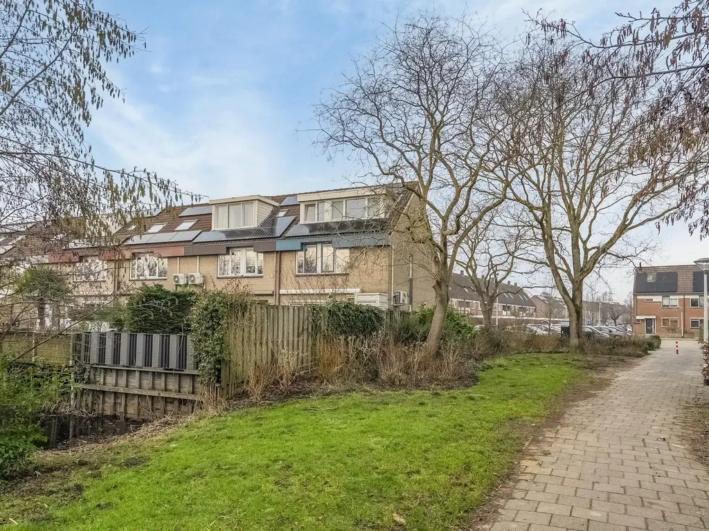 Kamperfoelie 19, POORTUGAAL