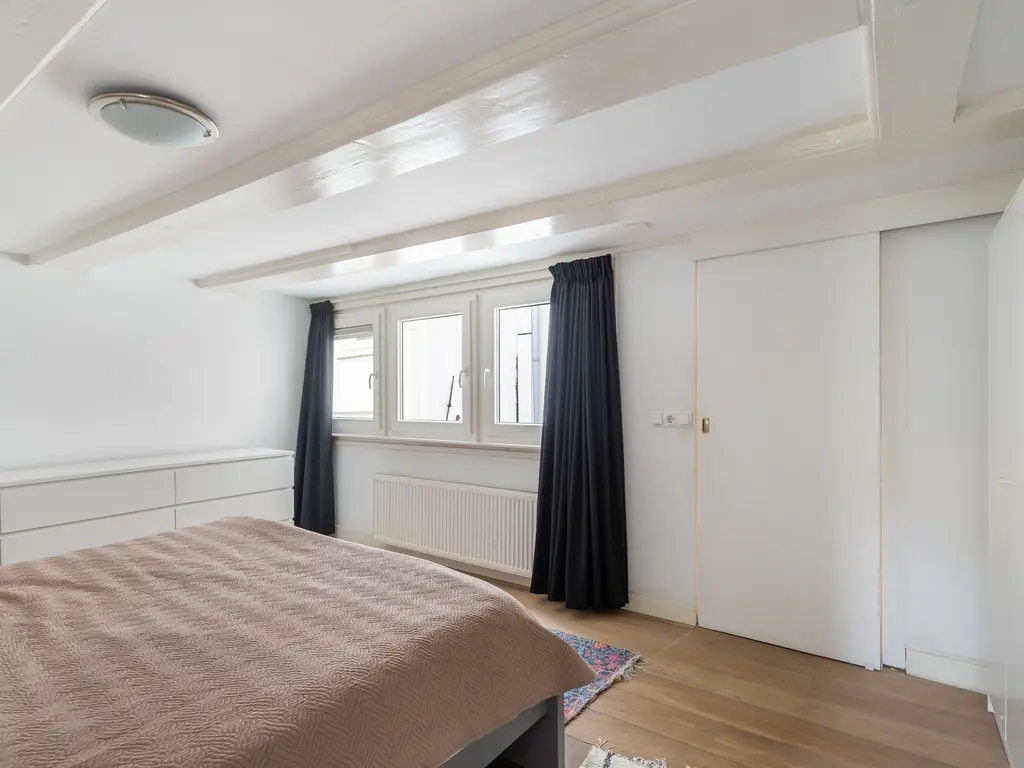 Oudezijds Achterburgwal 152C, AMSTERDAM