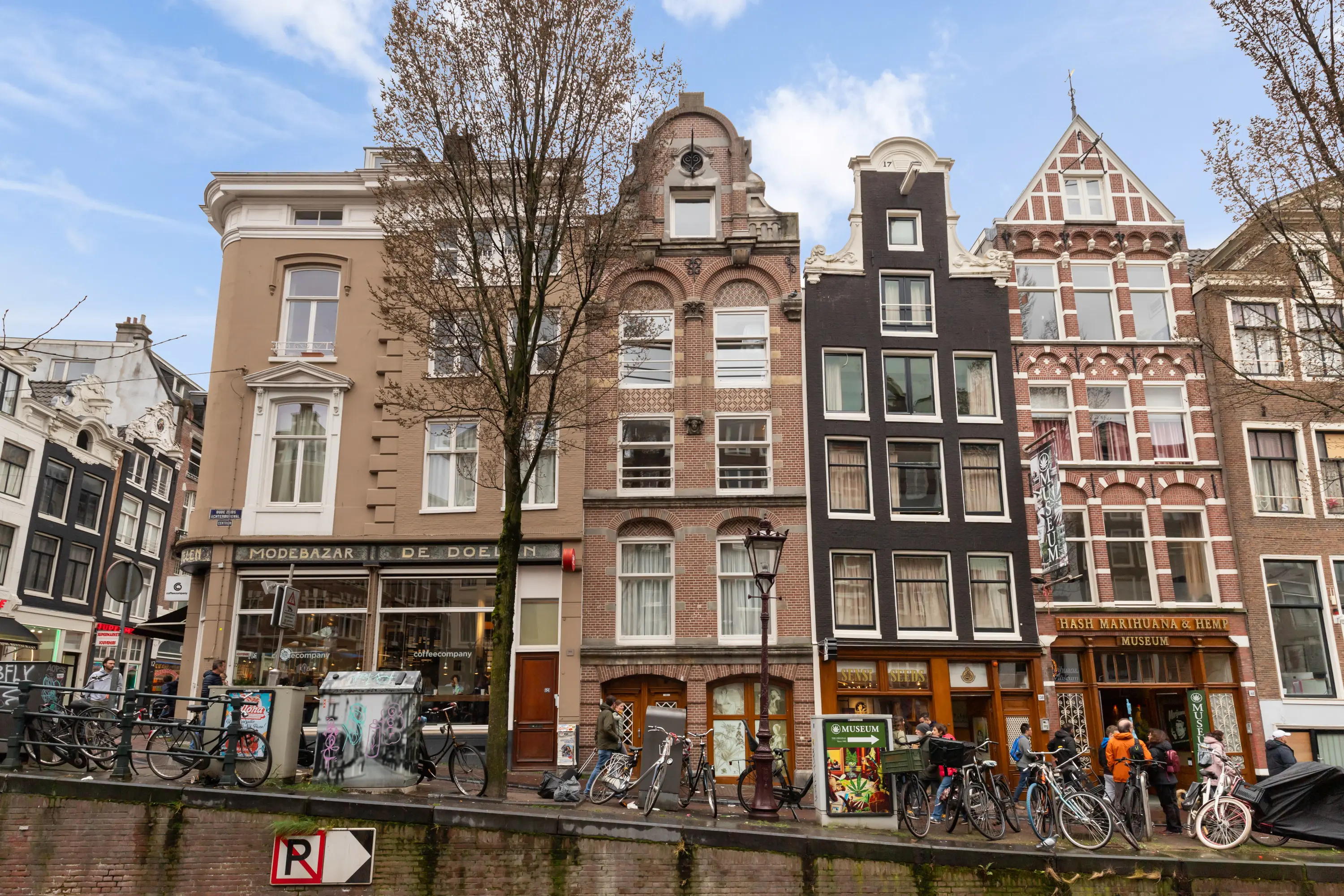 Oudezijds Achterburgwal 152C