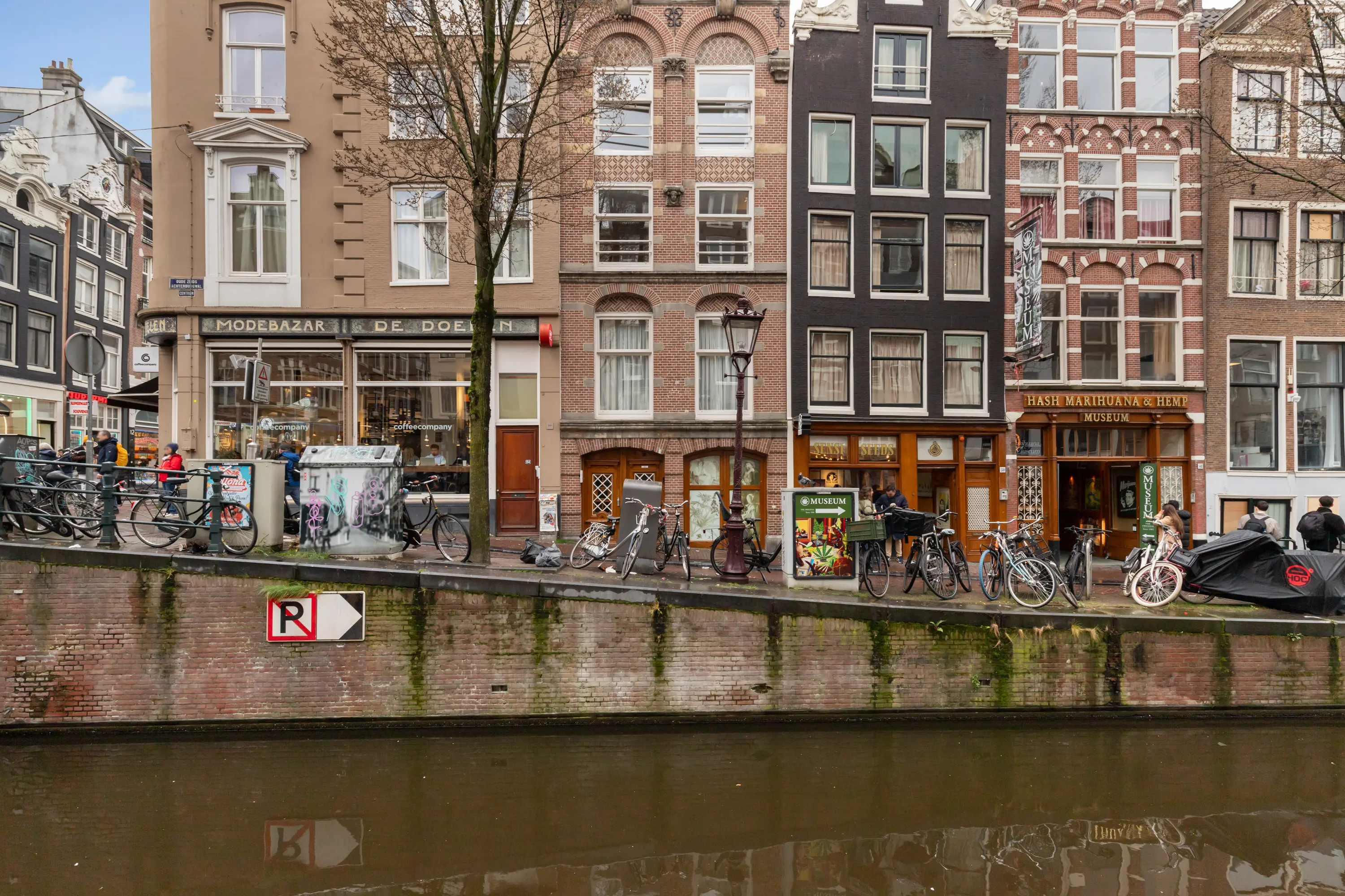 Oudezijds Achterburgwal 152C