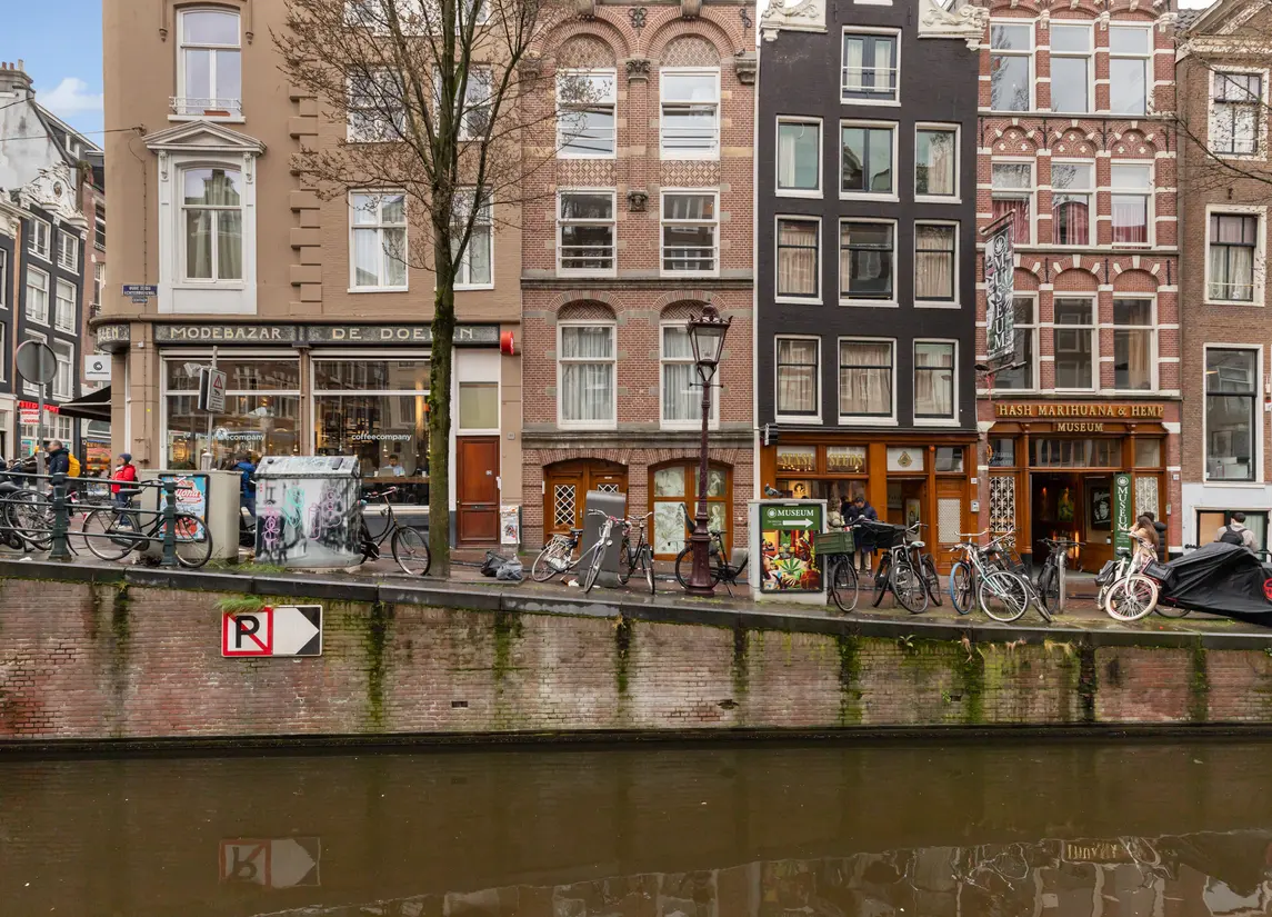 Oudezijds Achterburgwal 152C
