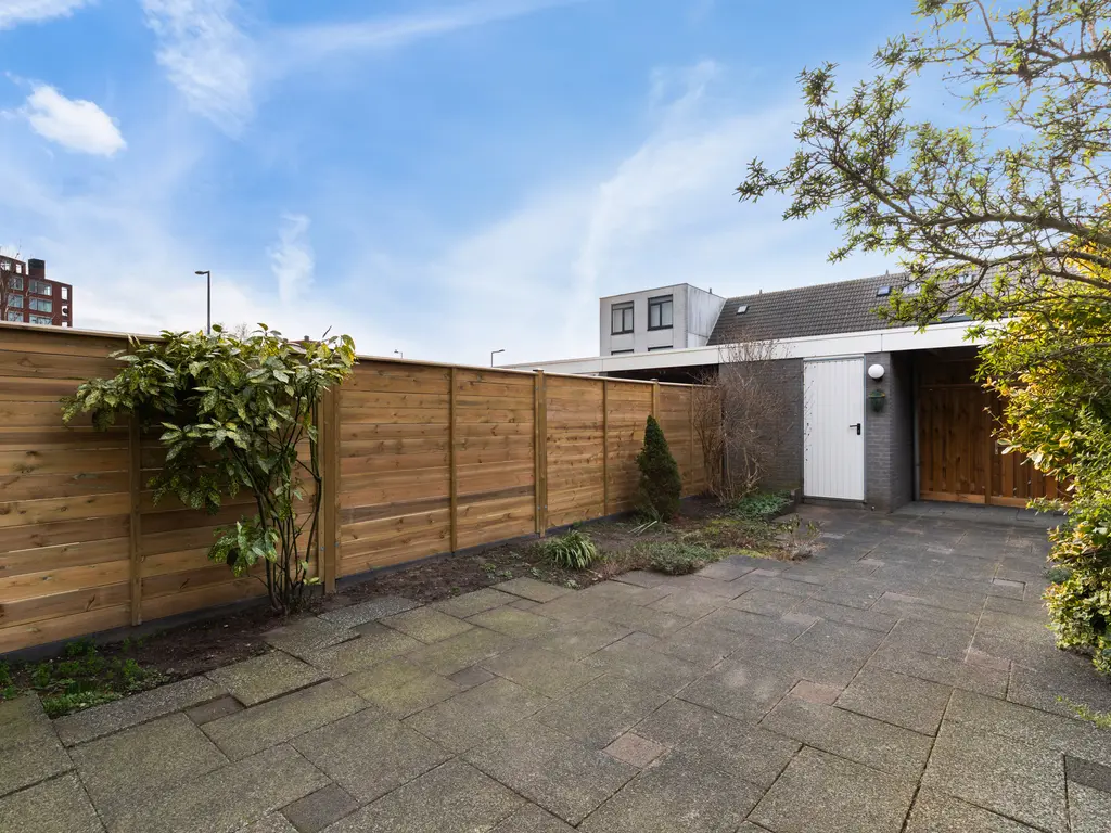 Bonn en Meeswerf 183, ROTTERDAM