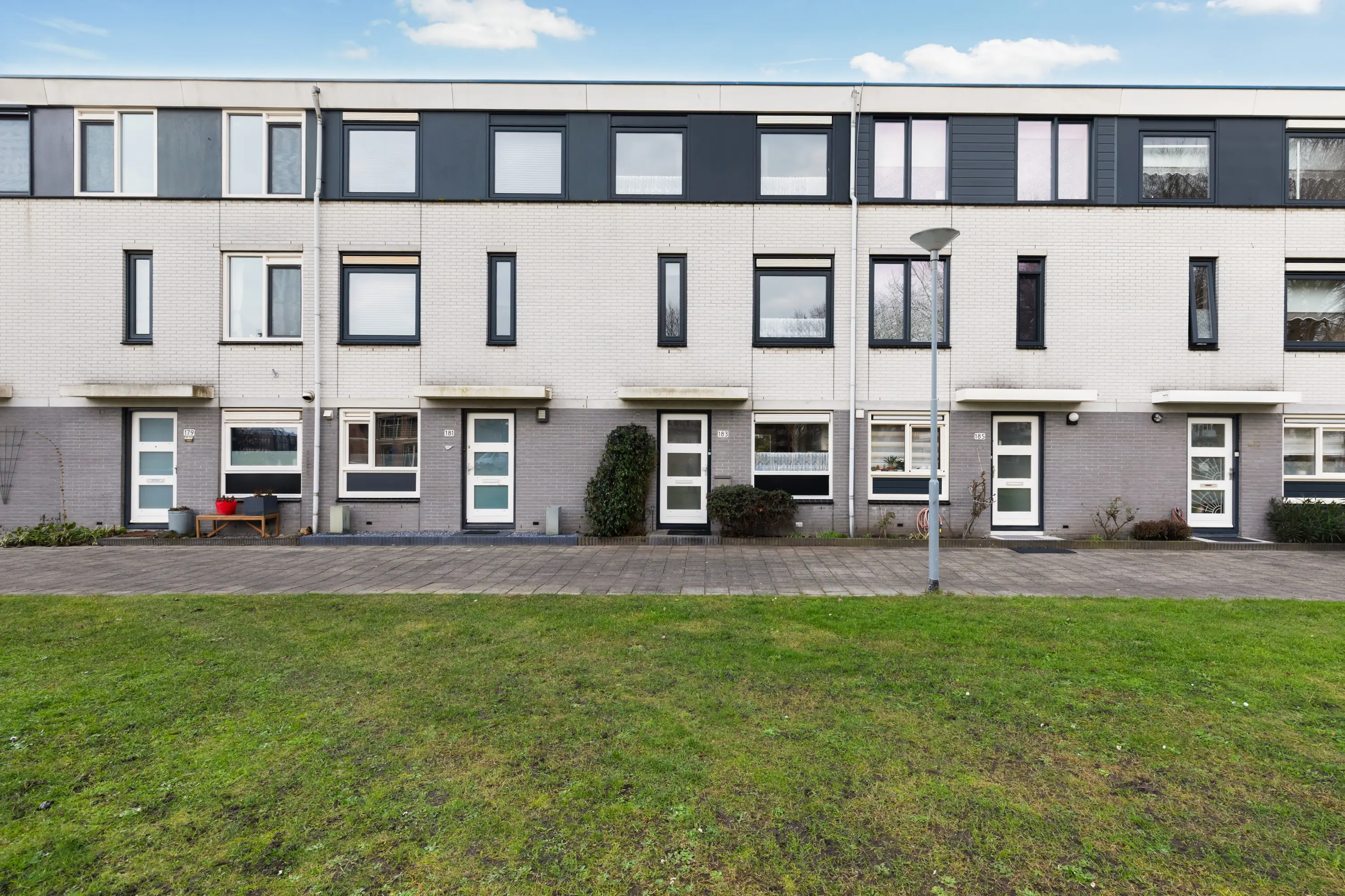 Bonn en Meeswerf 183