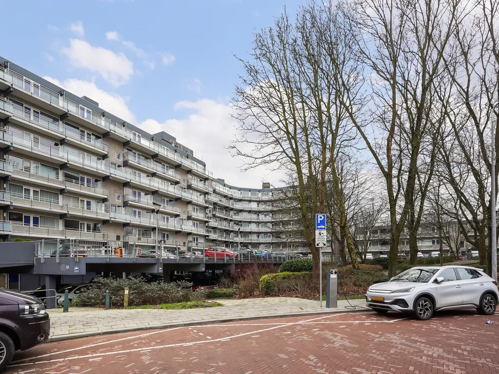 De Brink 180, Den Haag