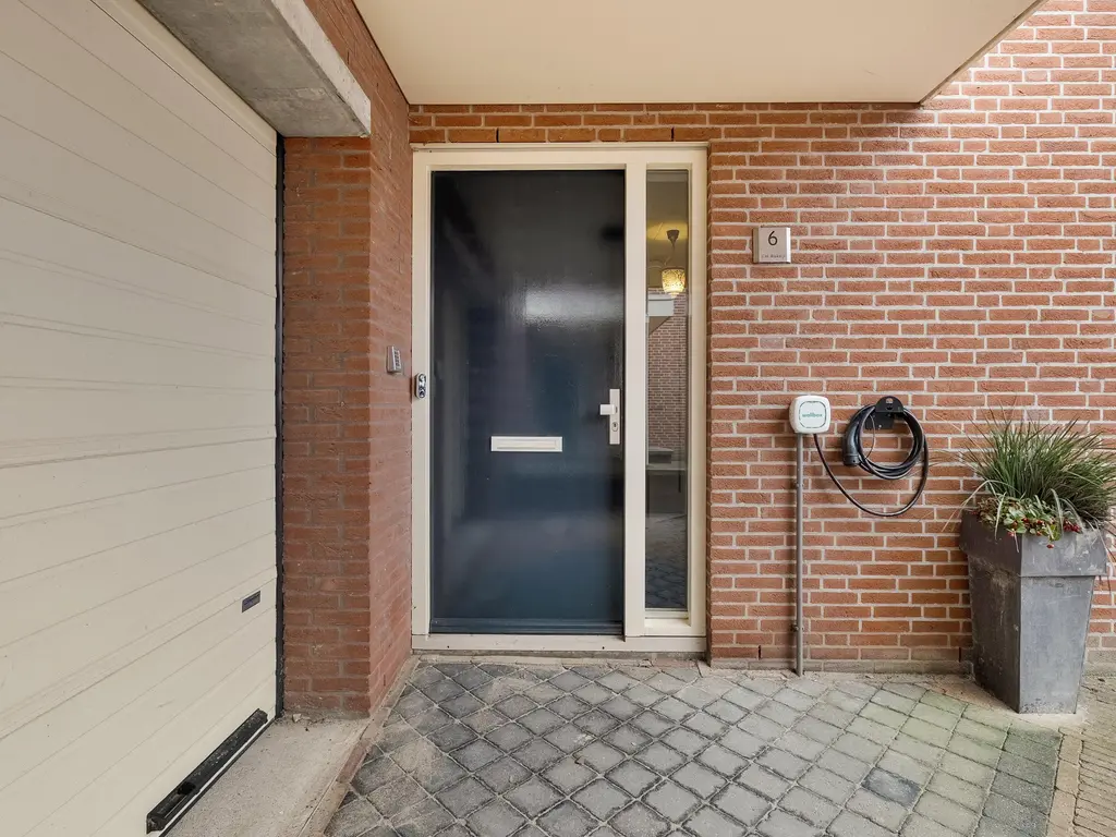 Roentgenhaven 6, BARENDRECHT