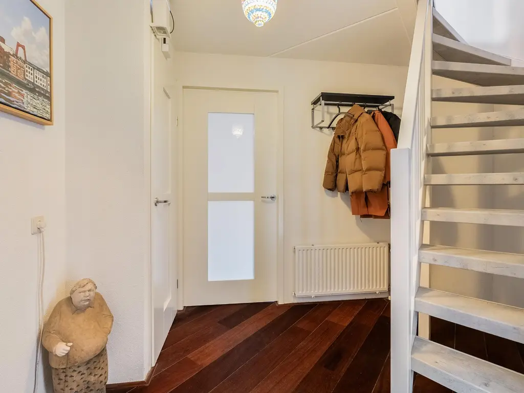 Roentgenhaven 6, BARENDRECHT