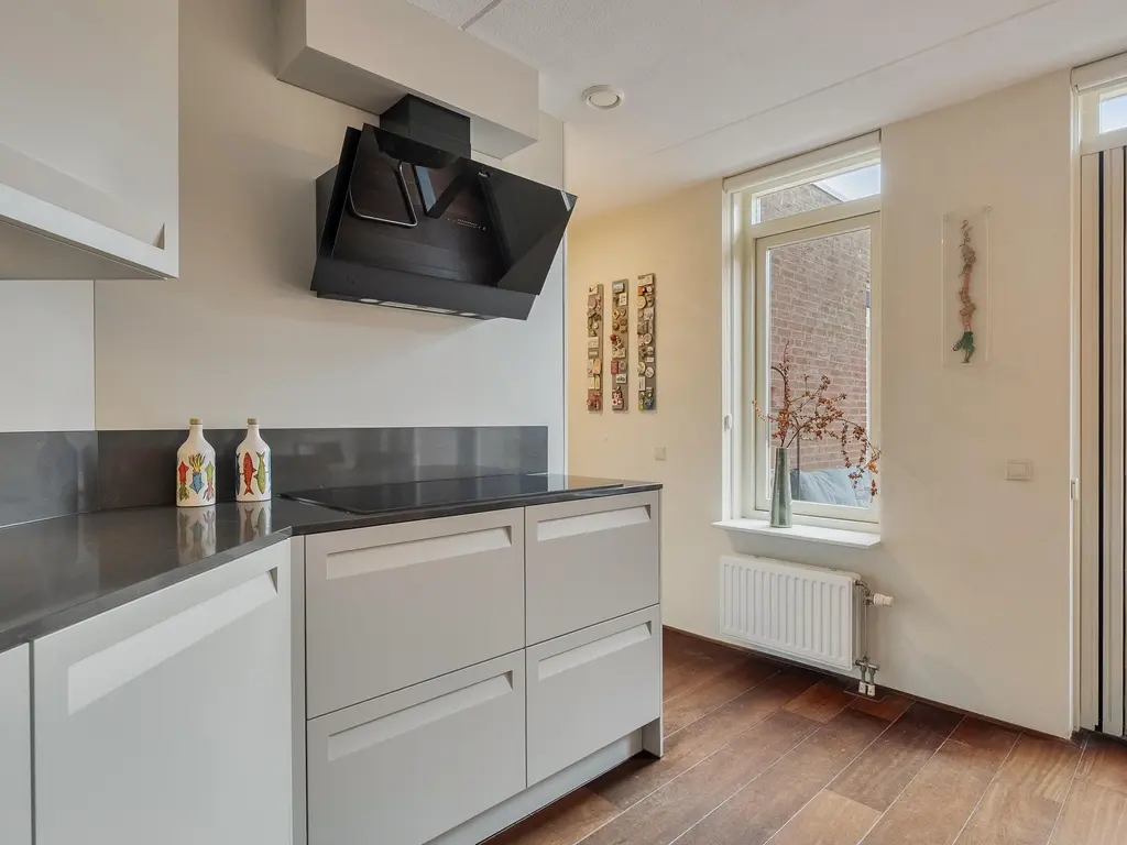 Roentgenhaven 6, BARENDRECHT