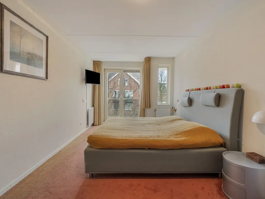 Roentgenhaven 6, BARENDRECHT