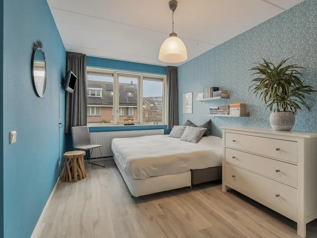 Roentgenhaven 6, BARENDRECHT