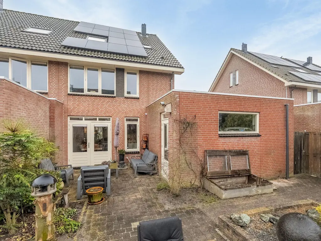 Roentgenhaven 6, BARENDRECHT