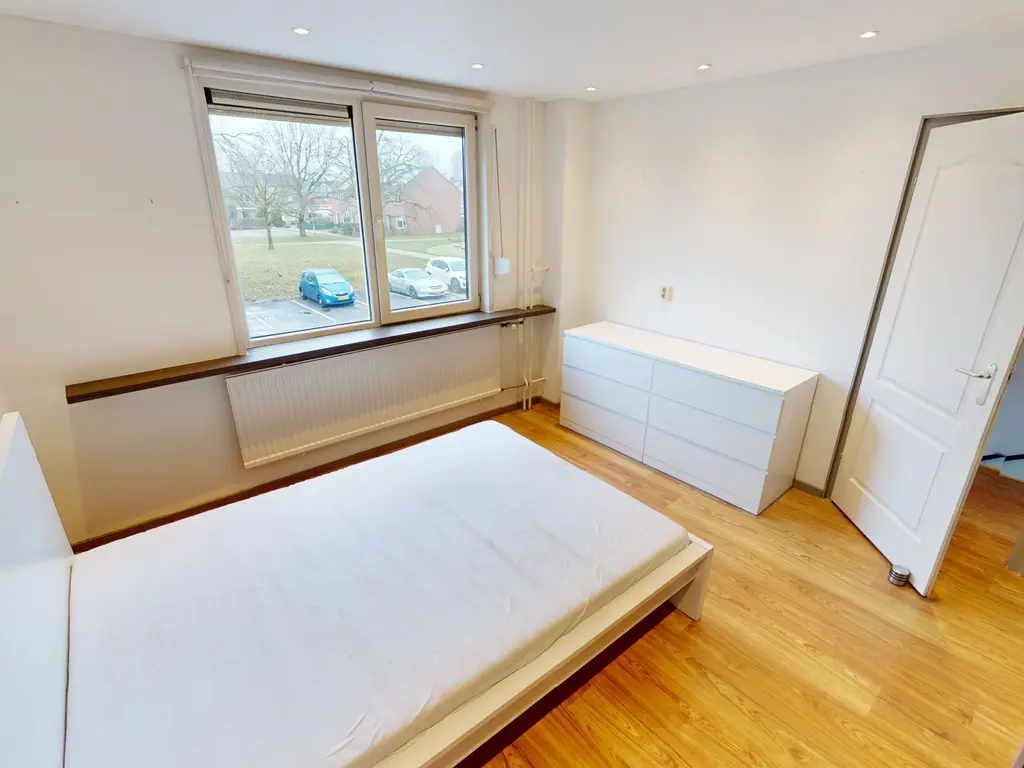 Bourgondiëweg 222, BOVENKARSPEL