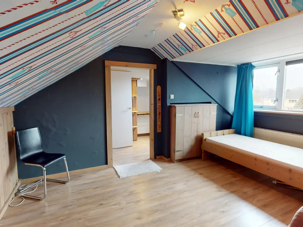 Bourgondiëweg 222, BOVENKARSPEL