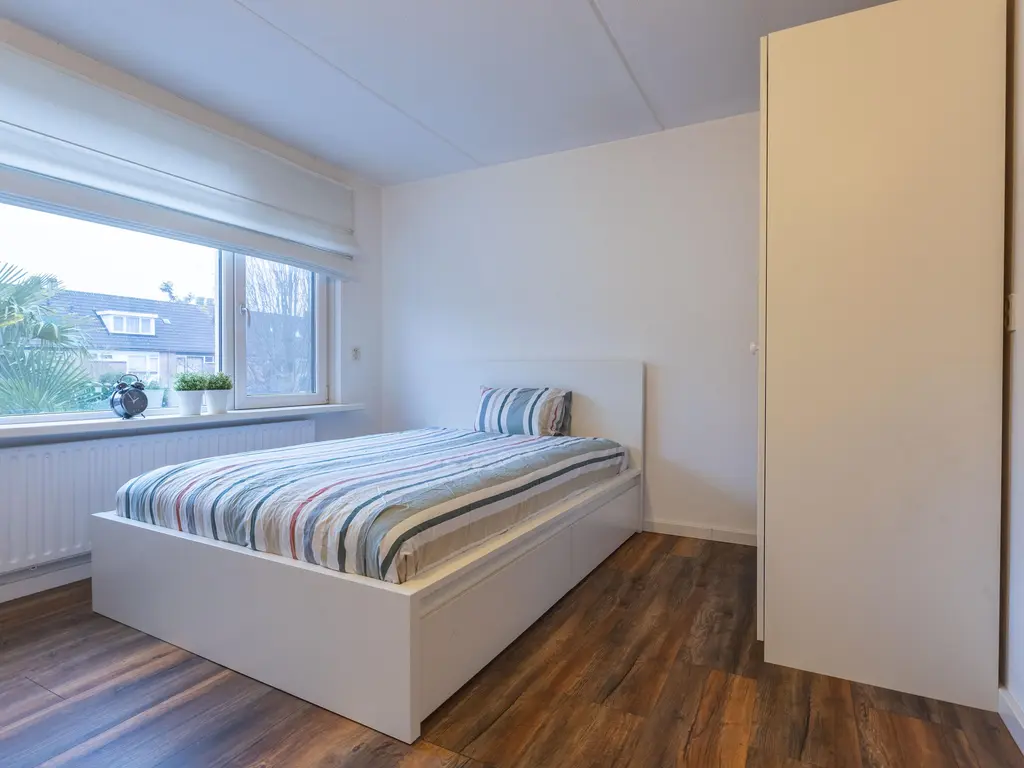 Ridderspoor 33, ZWAAG