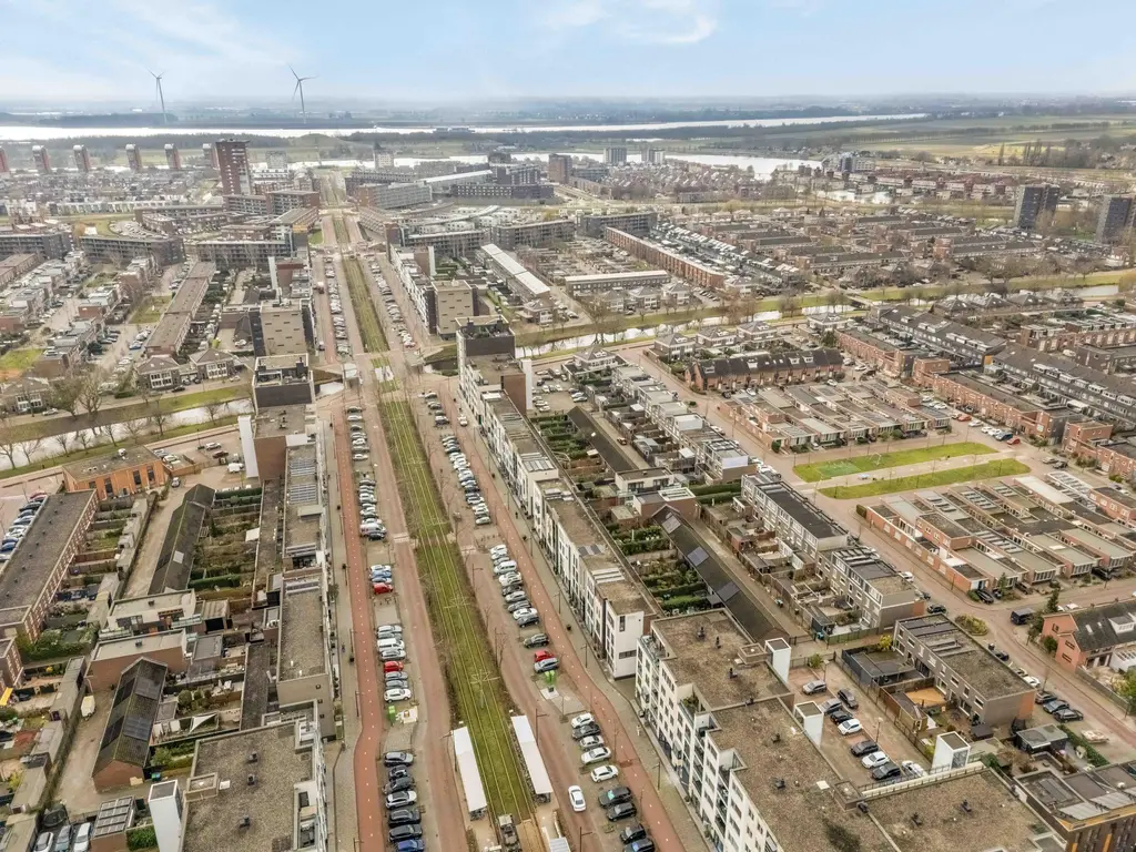 Elzenwede 28, BARENDRECHT