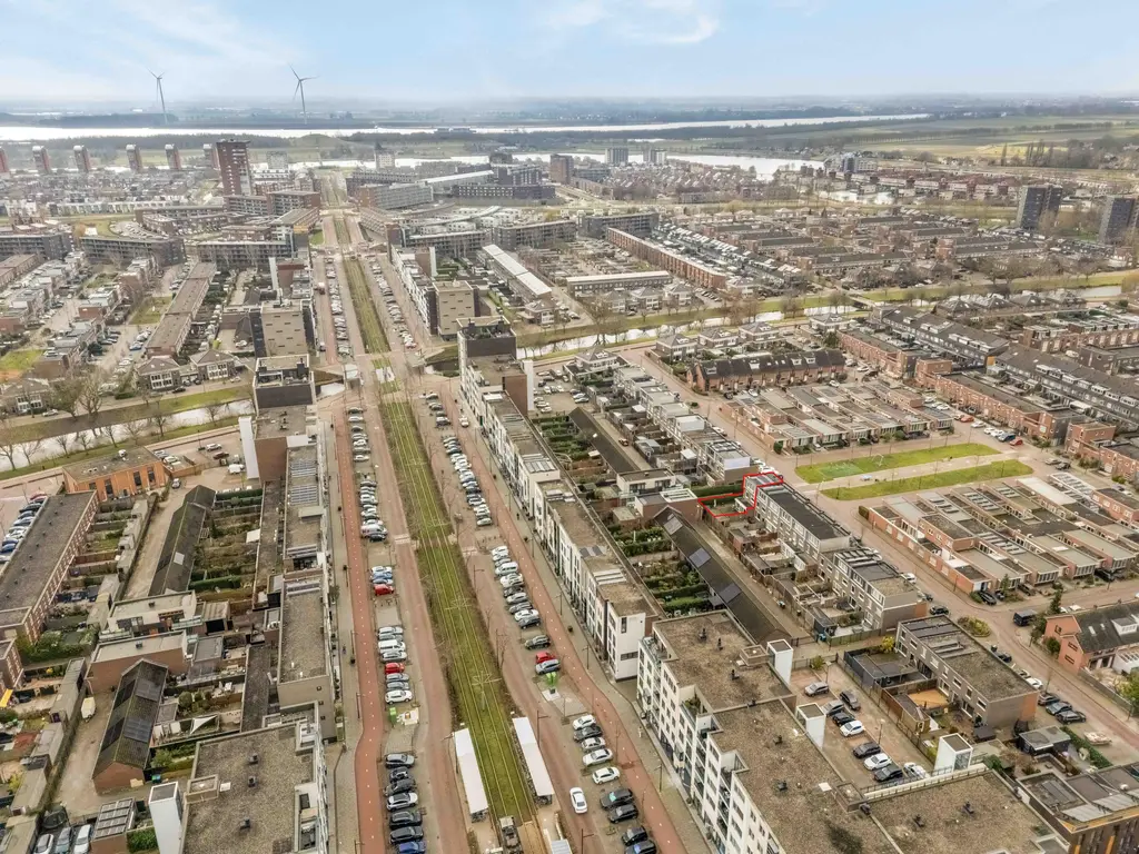 Elzenwede 28, BARENDRECHT