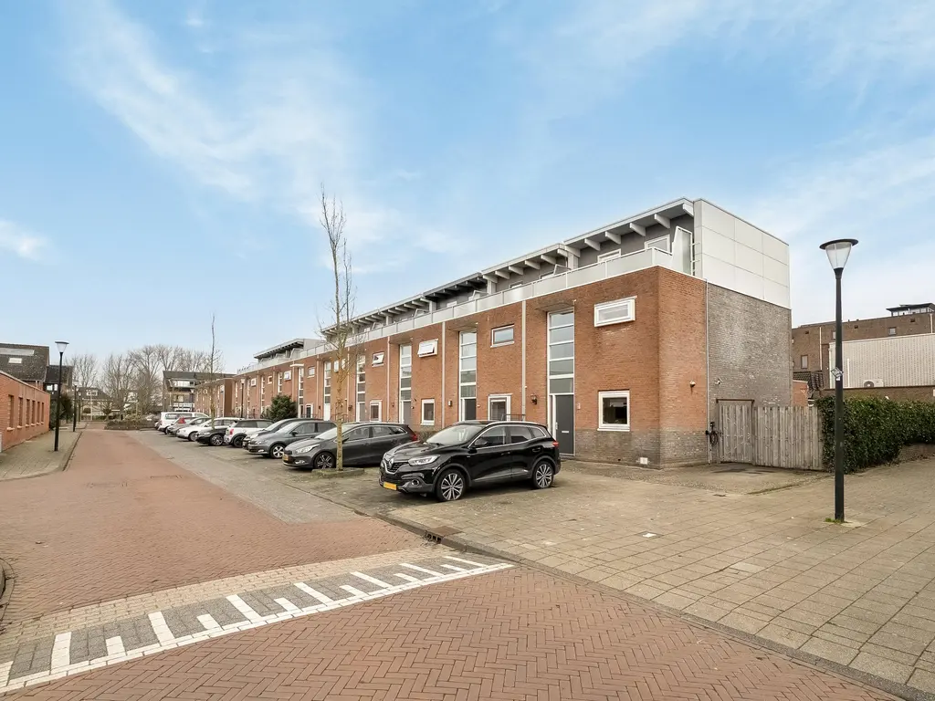 Elzenwede 28, BARENDRECHT