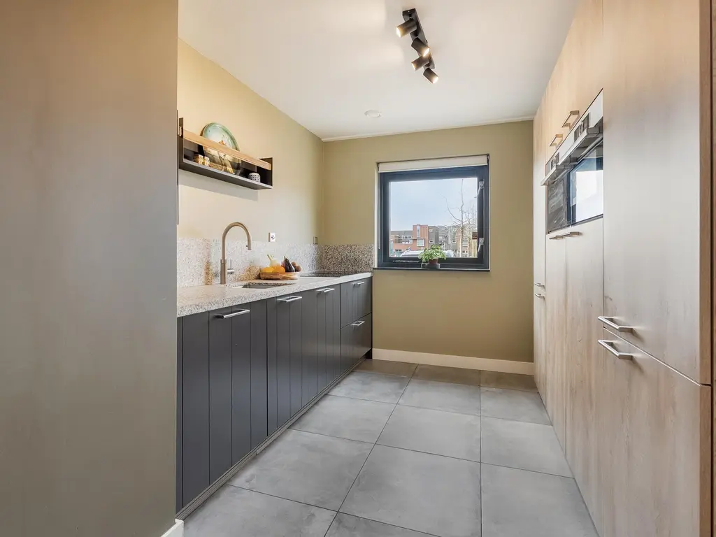 Elzenwede 28, BARENDRECHT