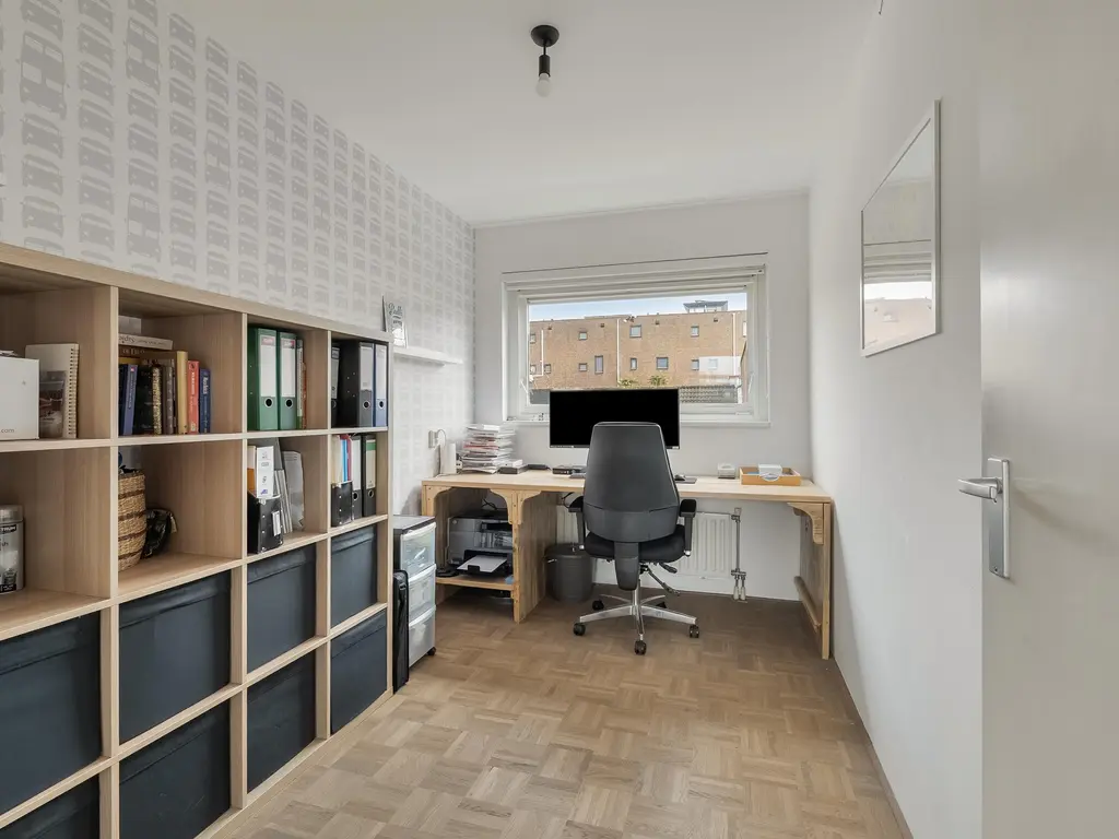 Elzenwede 28, BARENDRECHT