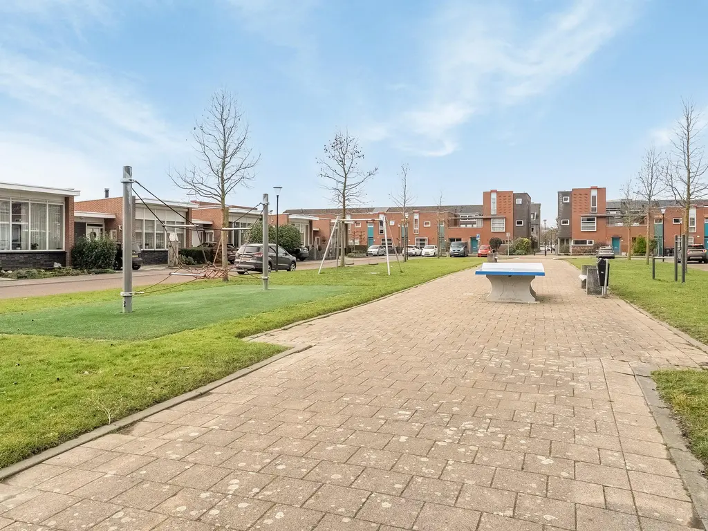 Elzenwede 28, BARENDRECHT