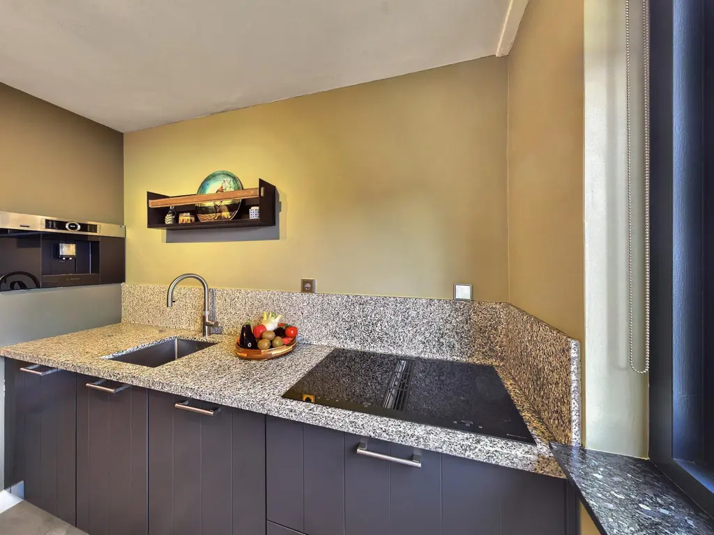 Elzenwede 28, BARENDRECHT