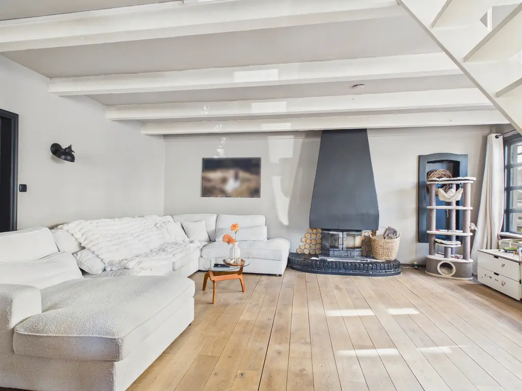 Voorstraat 13, Oud-Vossemeer