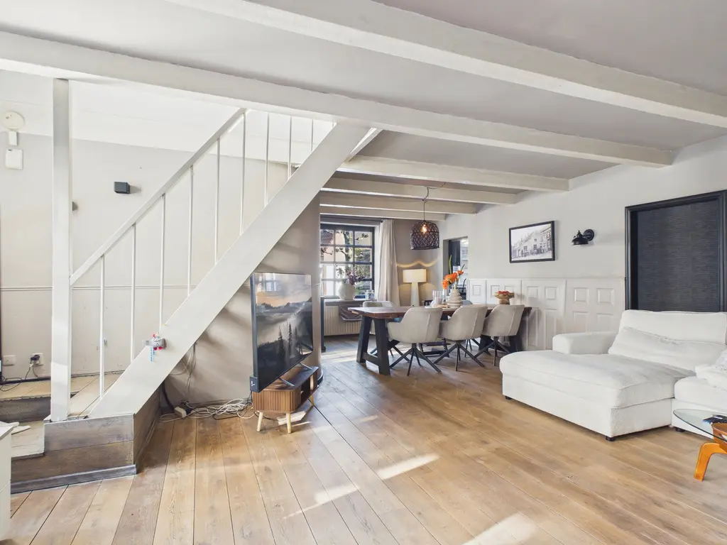 Voorstraat 13, Oud-Vossemeer