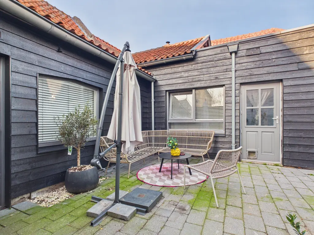 Voorstraat 13, Oud-Vossemeer