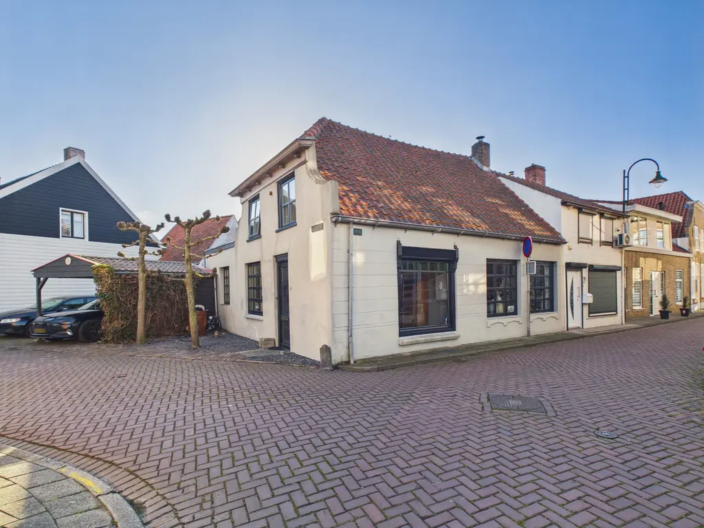 Voorstraat 13, Oud-Vossemeer