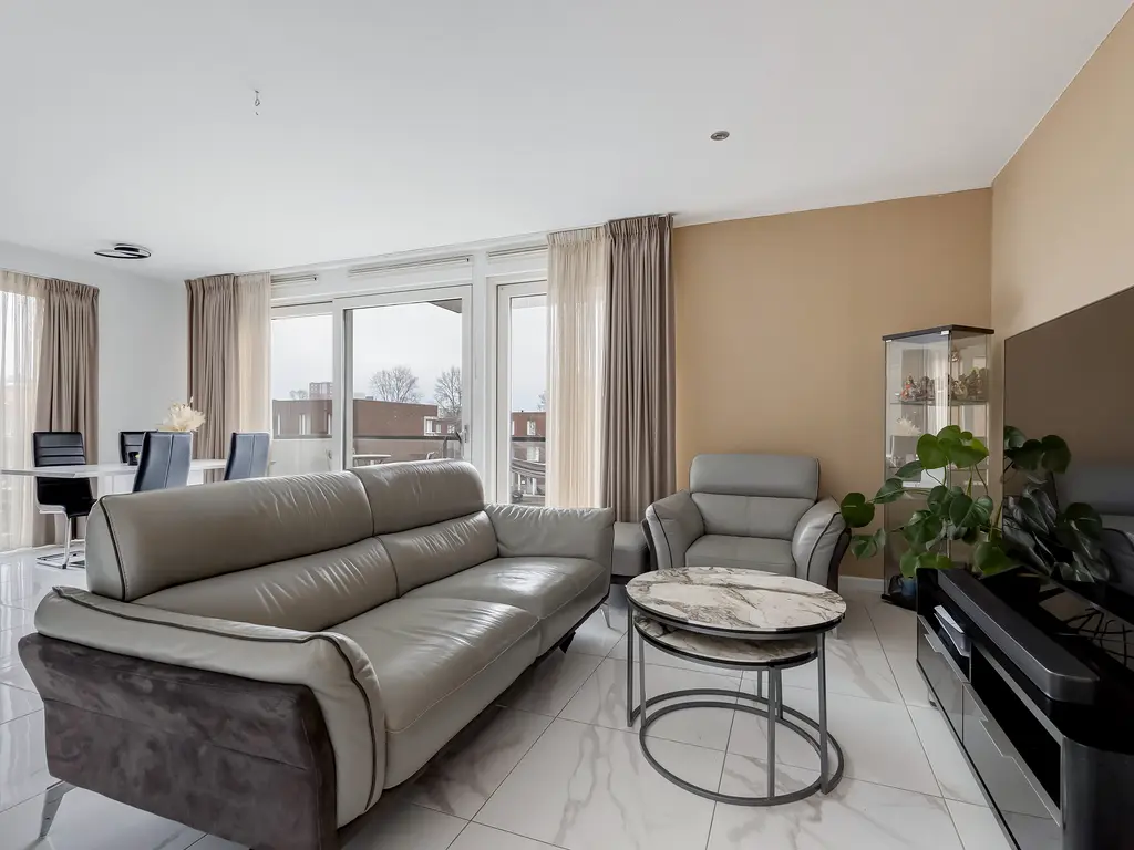 Meppelweg 582, 'S-GRAVENHAGE