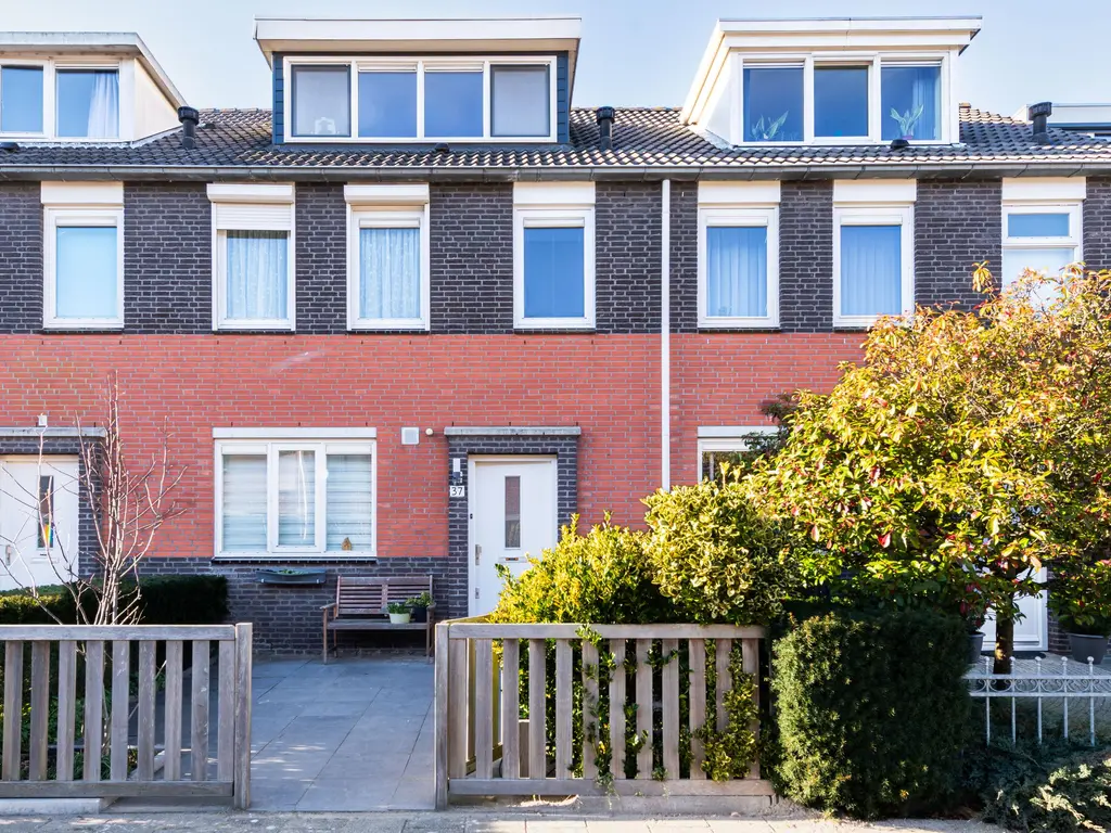 Pergolesistraat 37, CAPELLE AAN DEN IJSSEL