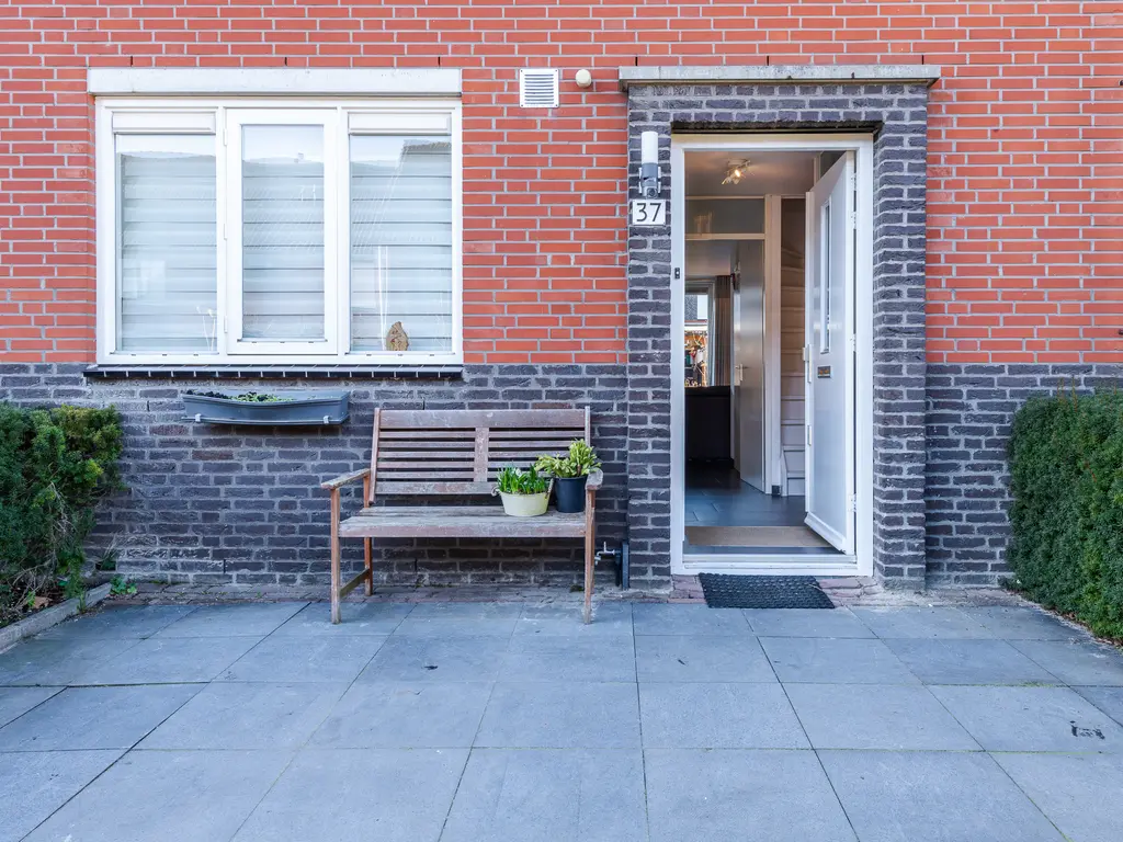 Pergolesistraat 37, CAPELLE AAN DEN IJSSEL