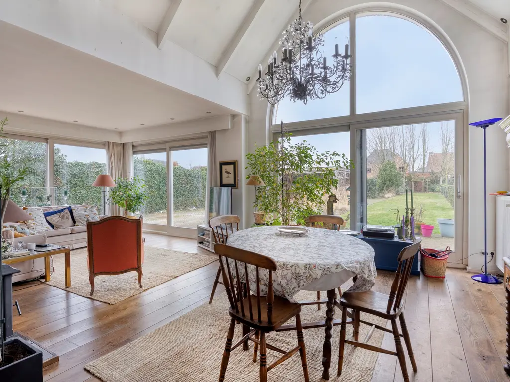 Paardenwiel 6  , Ravels