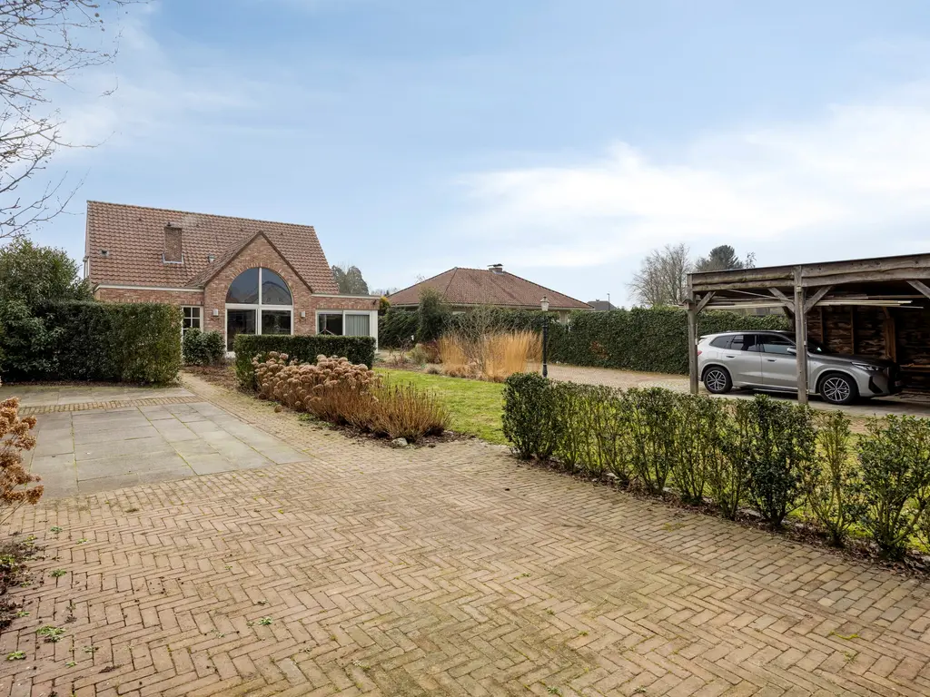 Paardenwiel 6  , Ravels