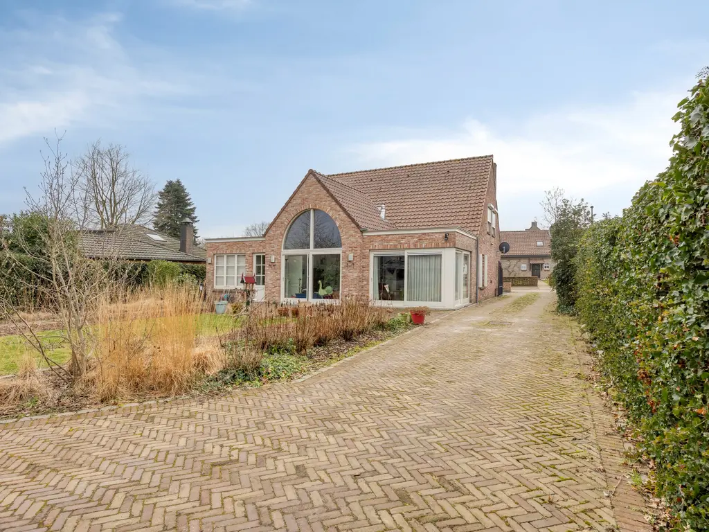 Paardenwiel 6  , Ravels