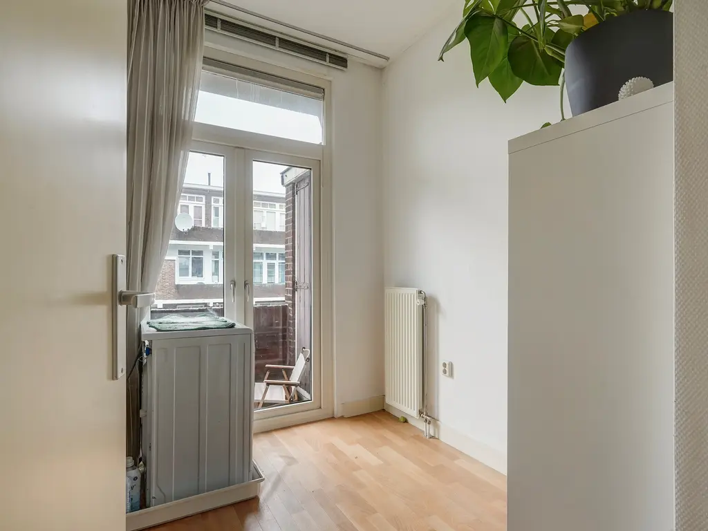 Uddelstraat 135, Den Haag