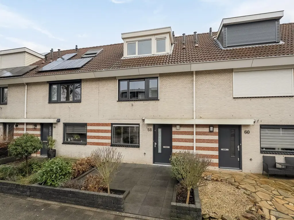 Brucknerstraat 58, BARENDRECHT