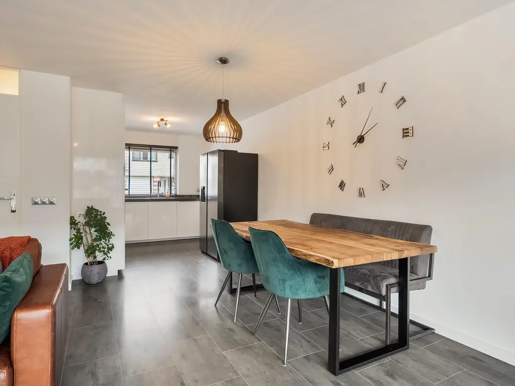 Brucknerstraat 58, BARENDRECHT