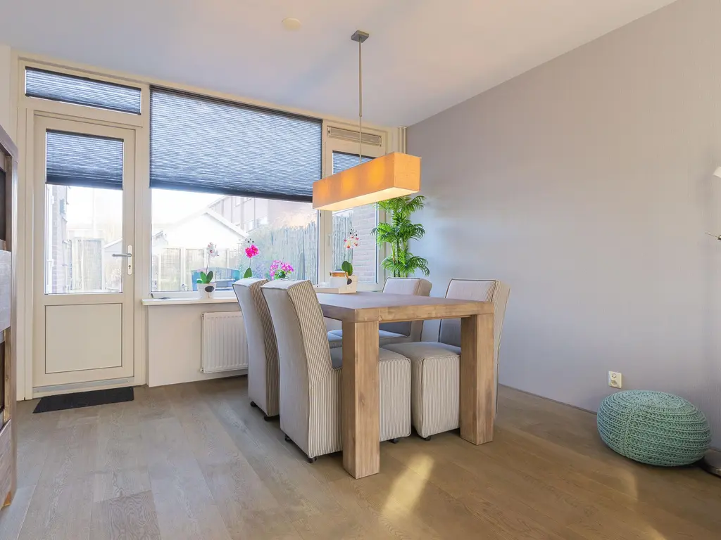 Pieter Wariuslaan 68, MIDWOUD