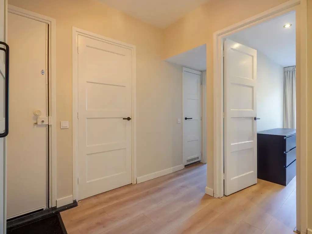 Carel Vosmaerstraat 42, Voorburg