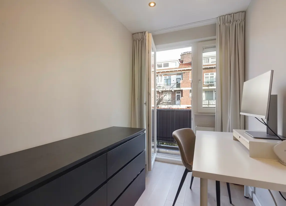 Carel Vosmaerstraat 42