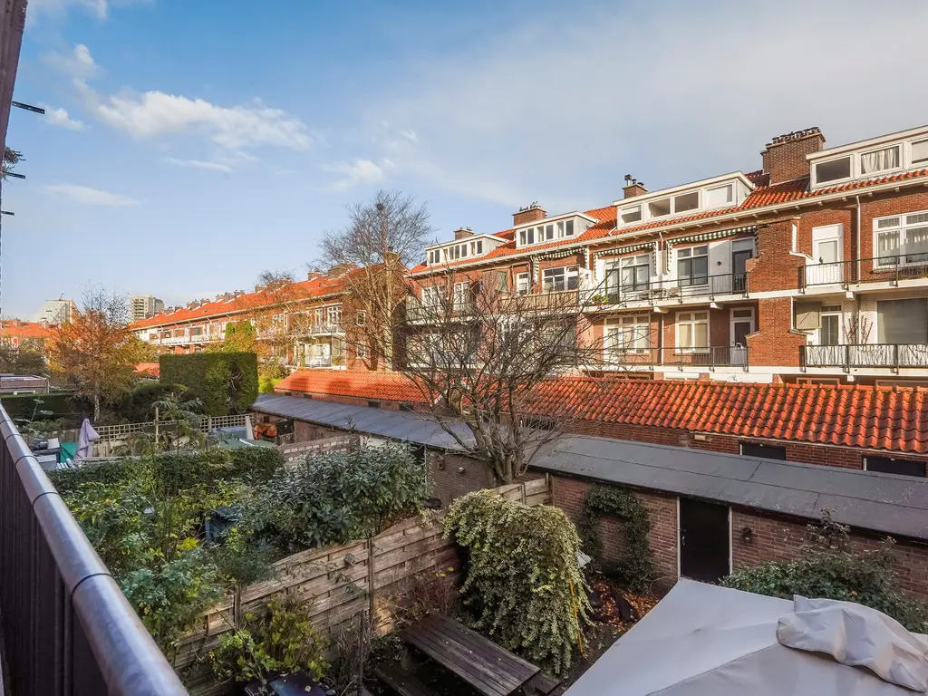 Carel Vosmaerstraat 42, Voorburg