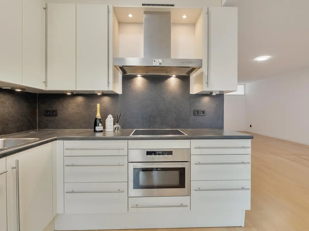 Oostzeedijk 66B, ROTTERDAM