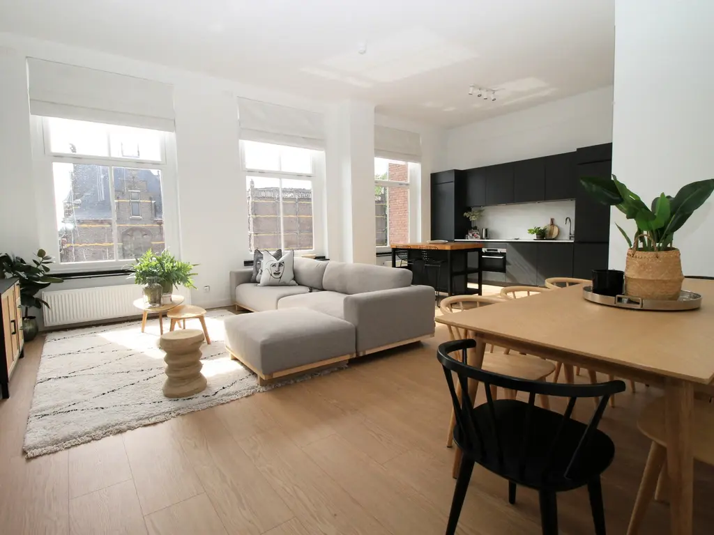 Kruitschip 63, Leiden