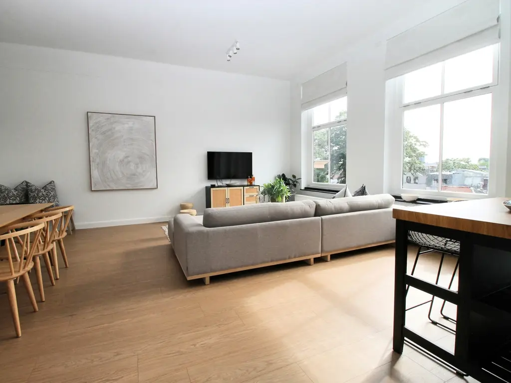 Kruitschip 63, Leiden