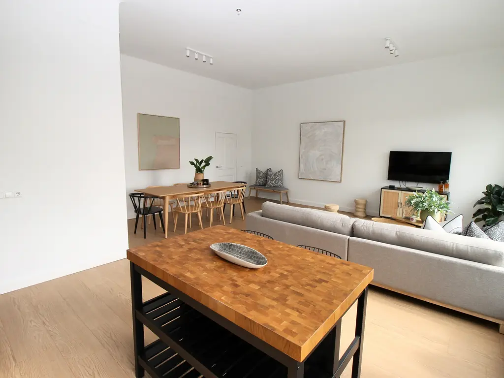 Kruitschip 63, Leiden