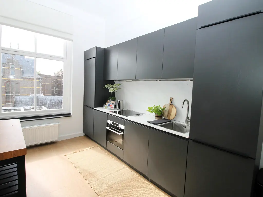 Kruitschip 63, Leiden