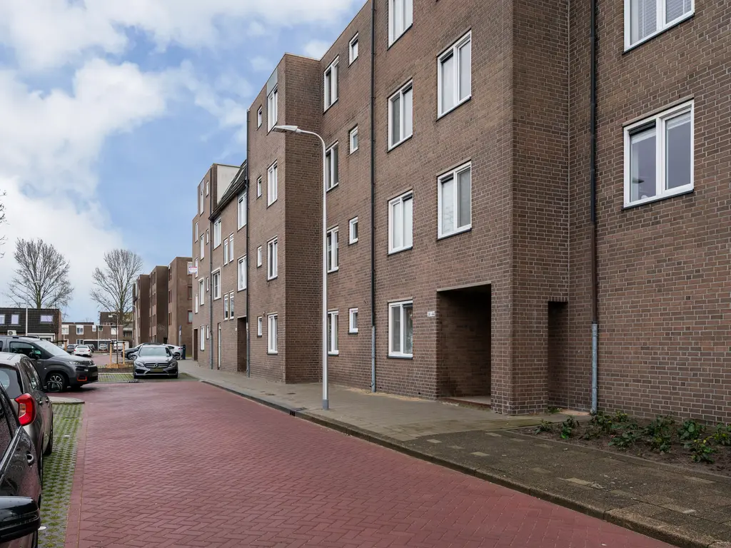 Ringspoor 28, CAPELLE AAN DEN IJSSEL