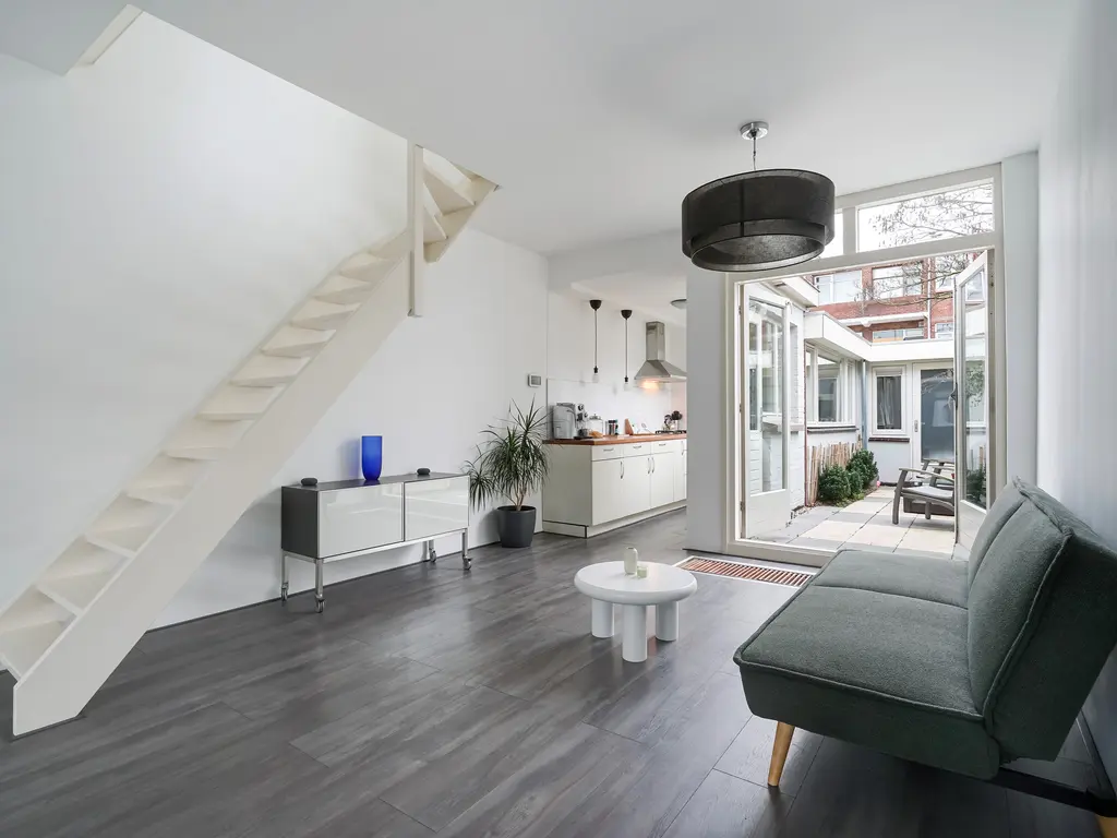 Jan de Weertstraat 32, Den Haag